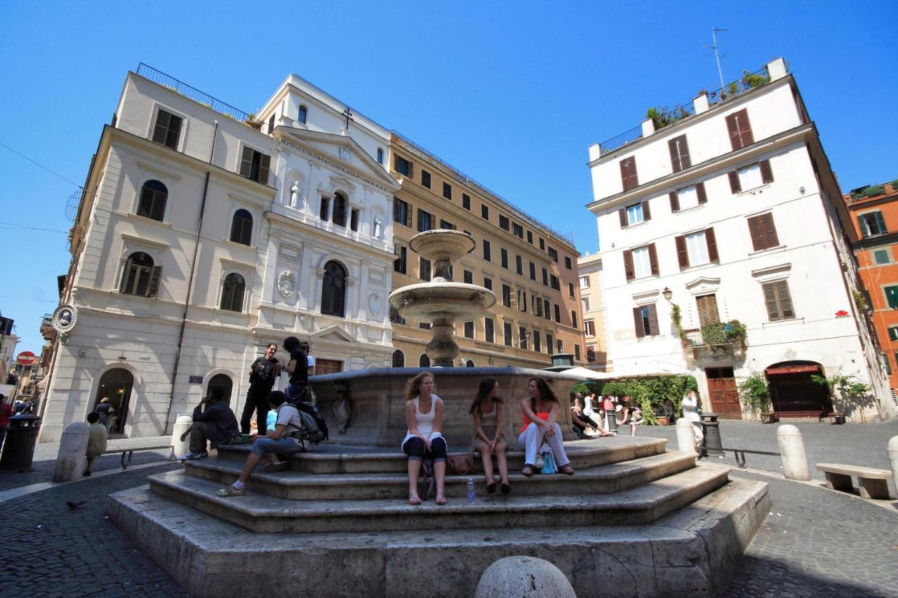 Unique Monti Colosseum Rom